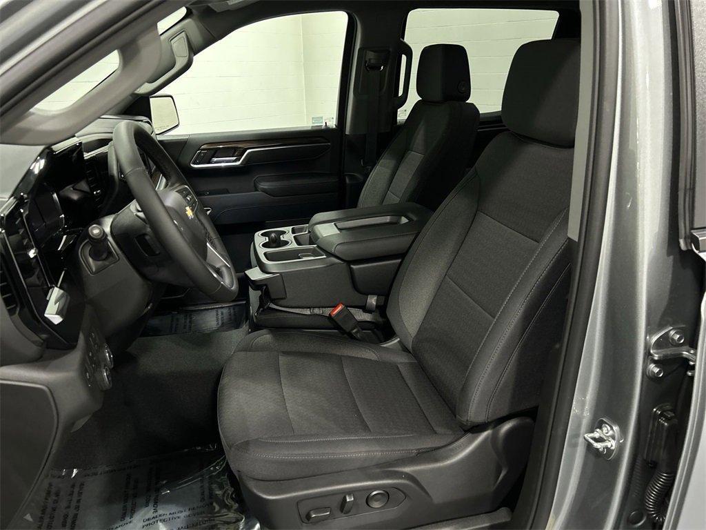new 2025 Chevrolet Silverado 1500 car, priced at $48,525