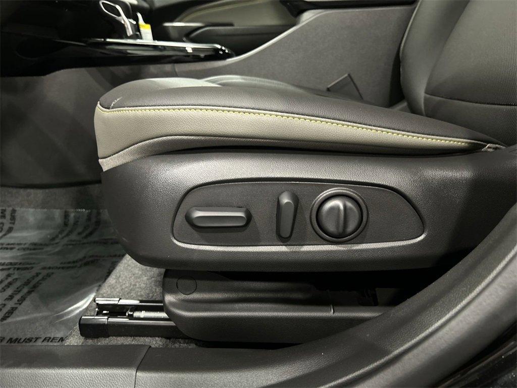 new 2025 Chevrolet Trax car, priced at $26,585