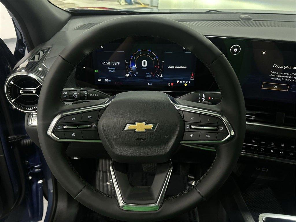 new 2026 Chevrolet Equinox car, priced at $29,990