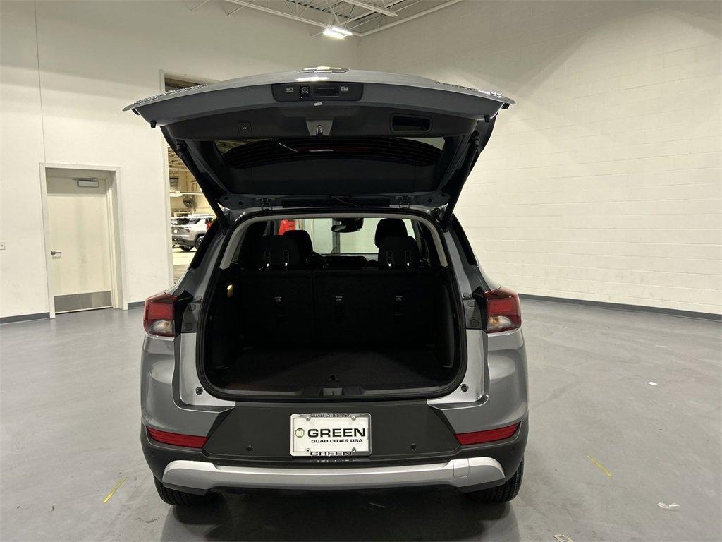 new 2025 Chevrolet TrailBlazer car, priced at $29,080