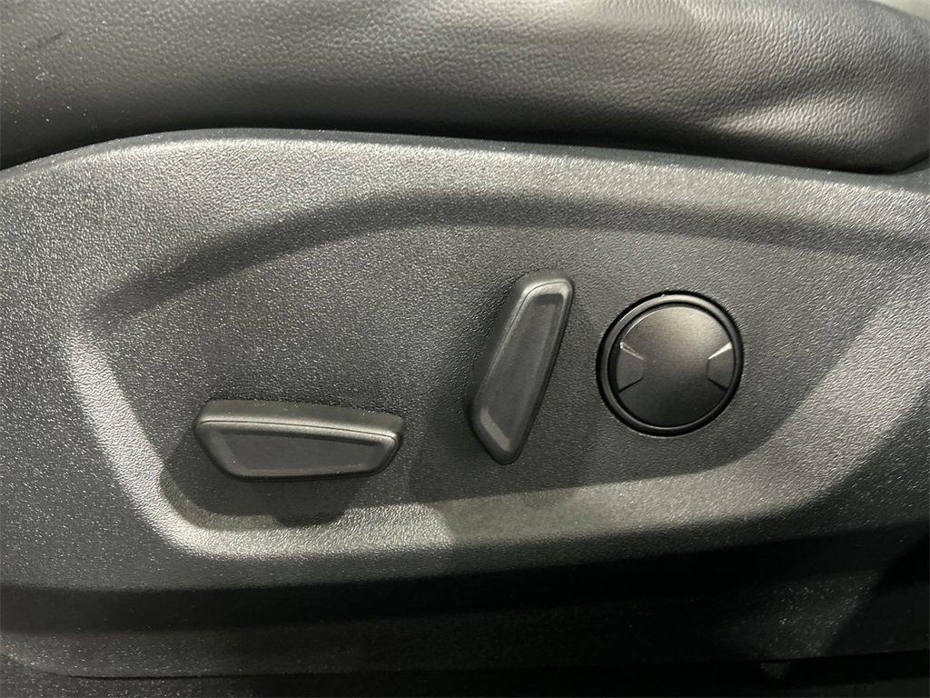 used 2022 Ford Edge car, priced at $22,999