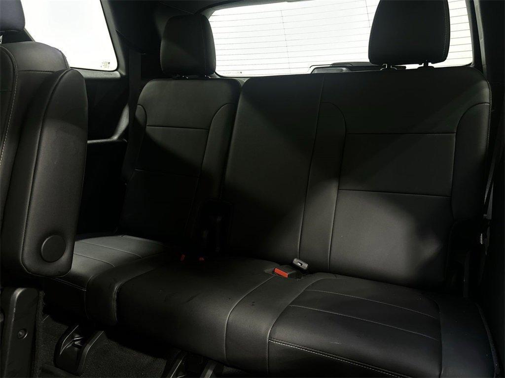used 2022 Chevrolet Traverse car, priced at $28,288