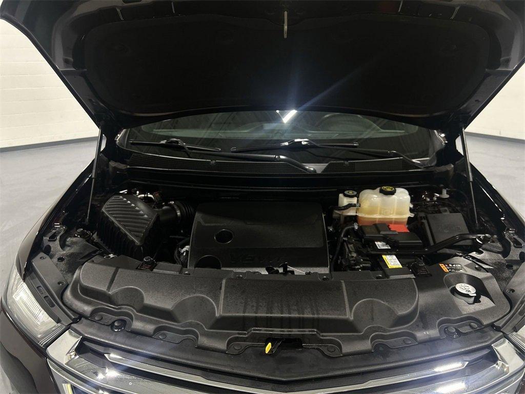 used 2022 Chevrolet Traverse car, priced at $28,288
