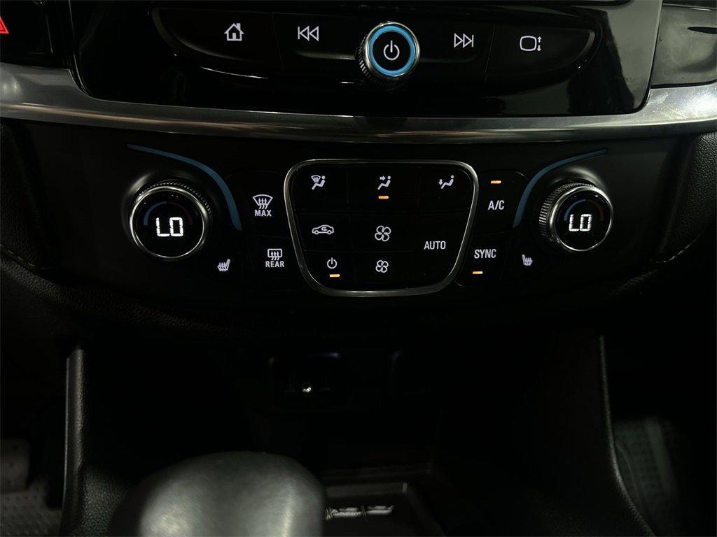 used 2022 Chevrolet Traverse car, priced at $28,288
