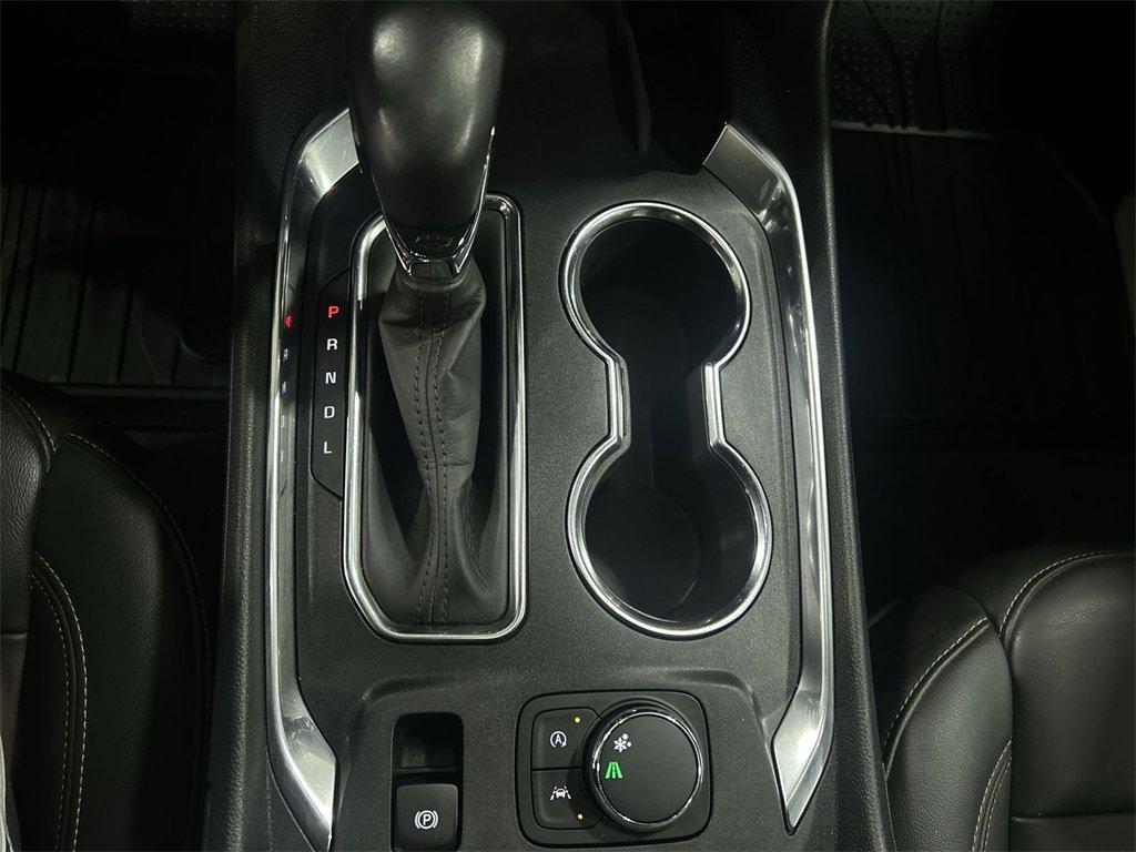used 2022 Chevrolet Traverse car, priced at $28,288
