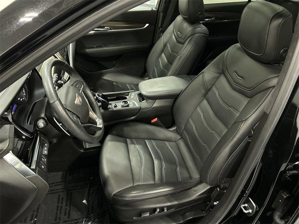 used 2023 Cadillac XT6 car, priced at $49,999