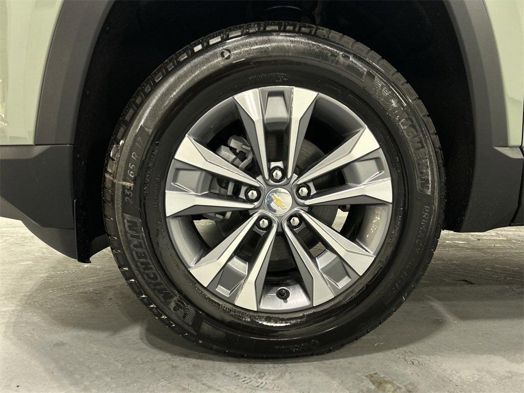 new 2026 Chevrolet Equinox car, priced at $32,985
