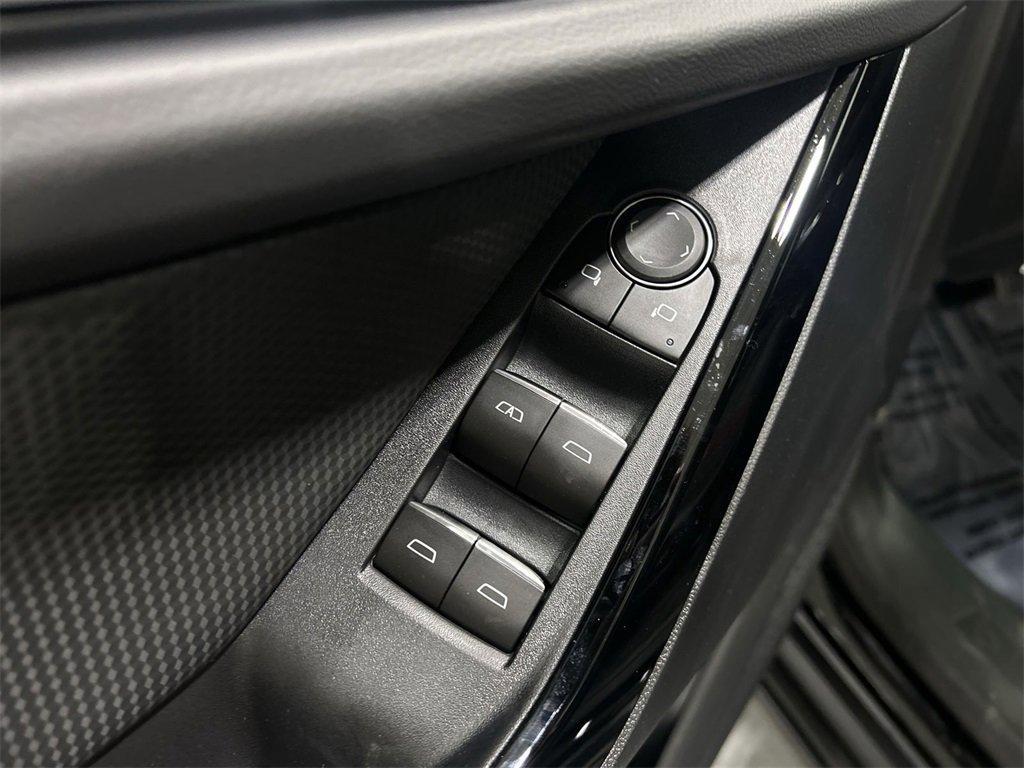 new 2026 Chevrolet Equinox car, priced at $36,704