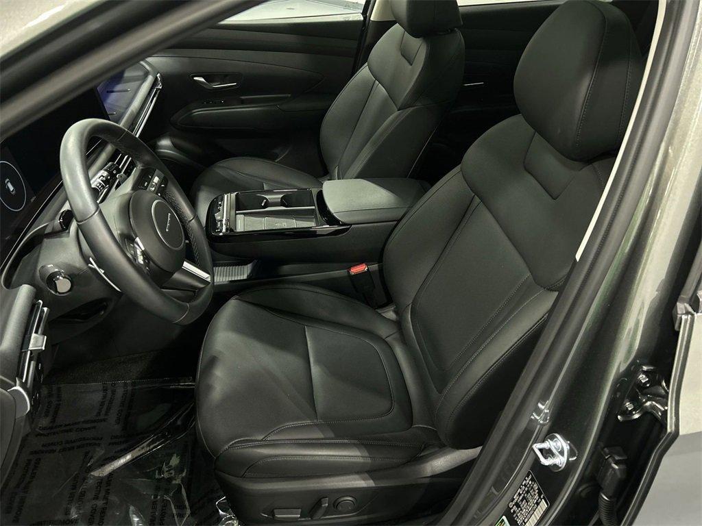 used 2025 Hyundai TUCSON Hybrid car, priced at $32,500