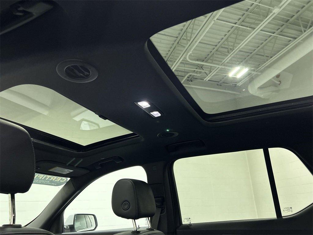 used 2023 Chevrolet Traverse car, priced at $34,900