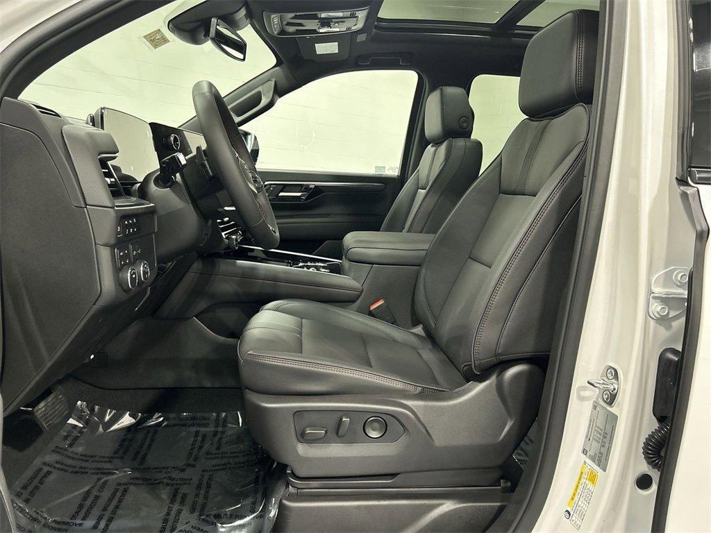 new 2025 Chevrolet Suburban car, priced at $75,320