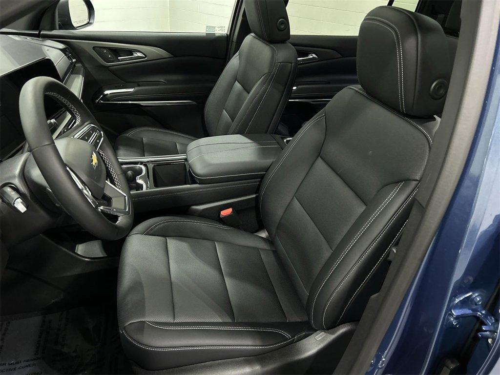 new 2025 Chevrolet Traverse car, priced at $47,695