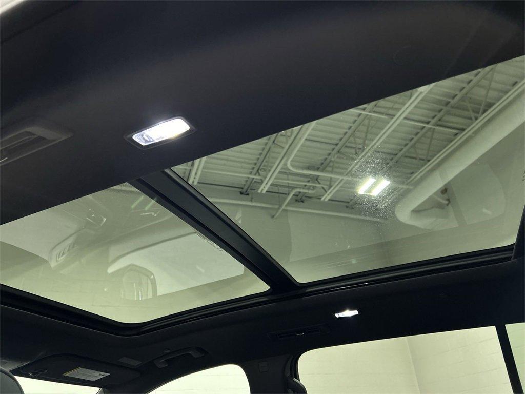 new 2025 Chevrolet Traverse car, priced at $47,695