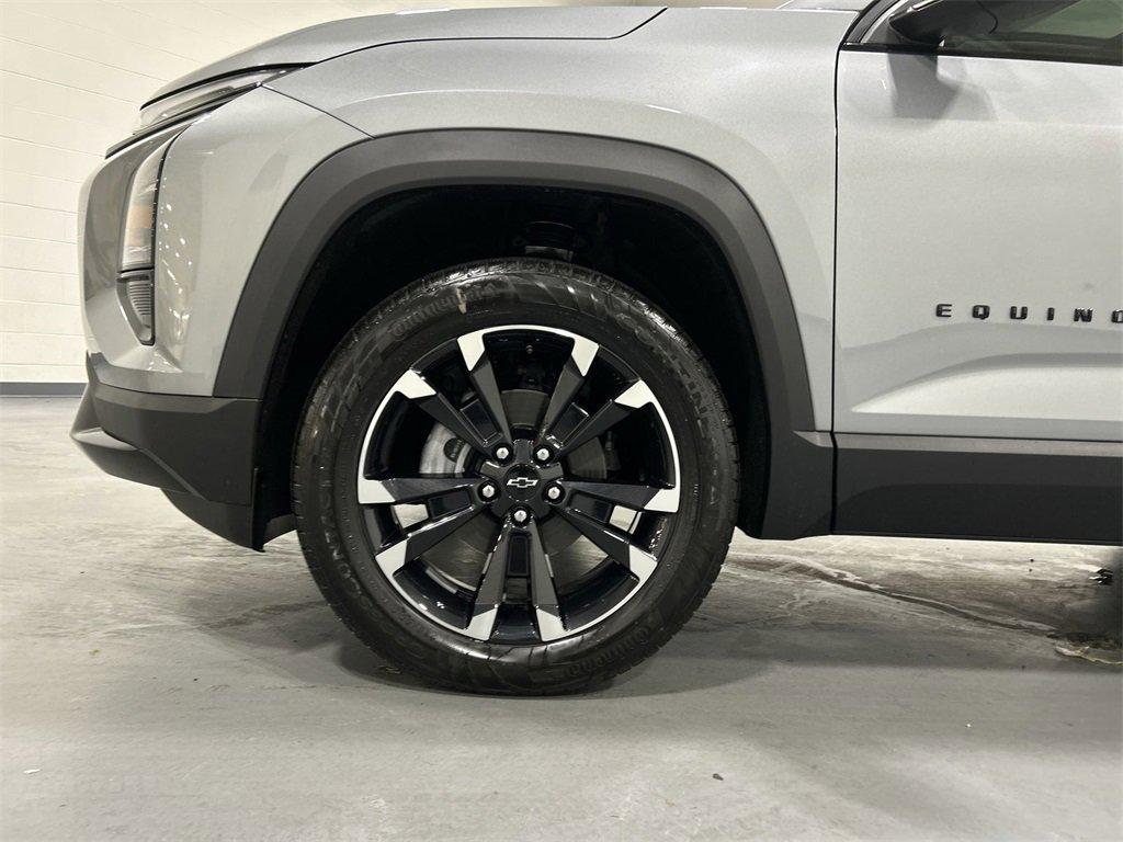 new 2026 Chevrolet Equinox car, priced at $36,704