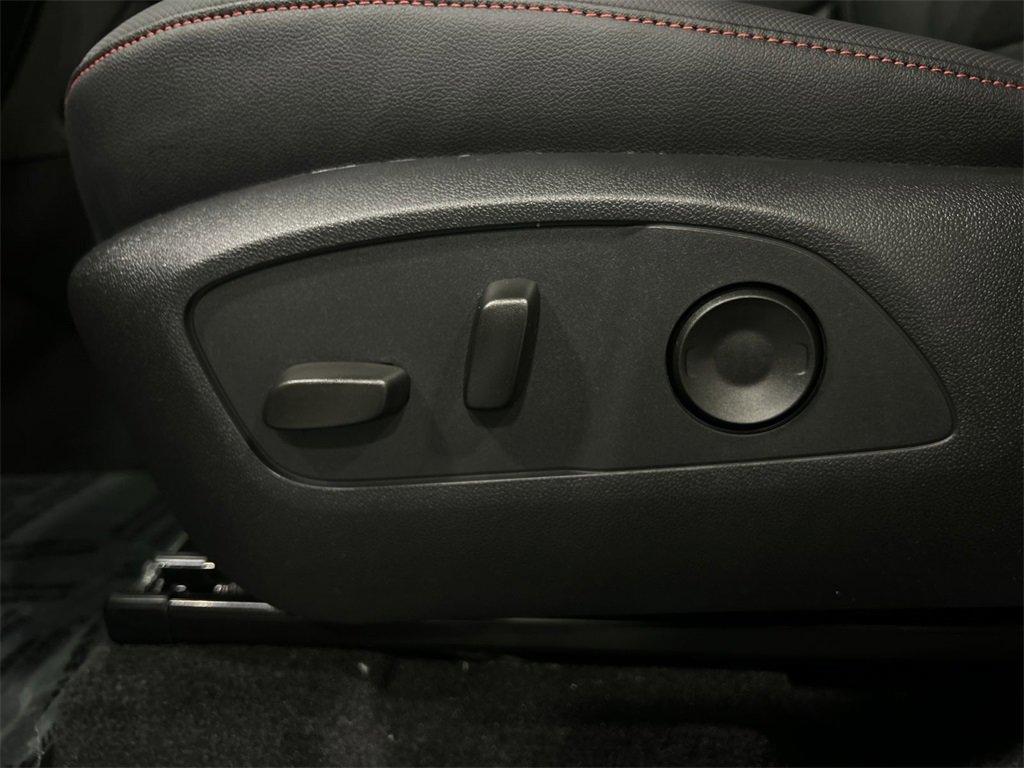 new 2026 Chevrolet Traverse car, priced at $52,520