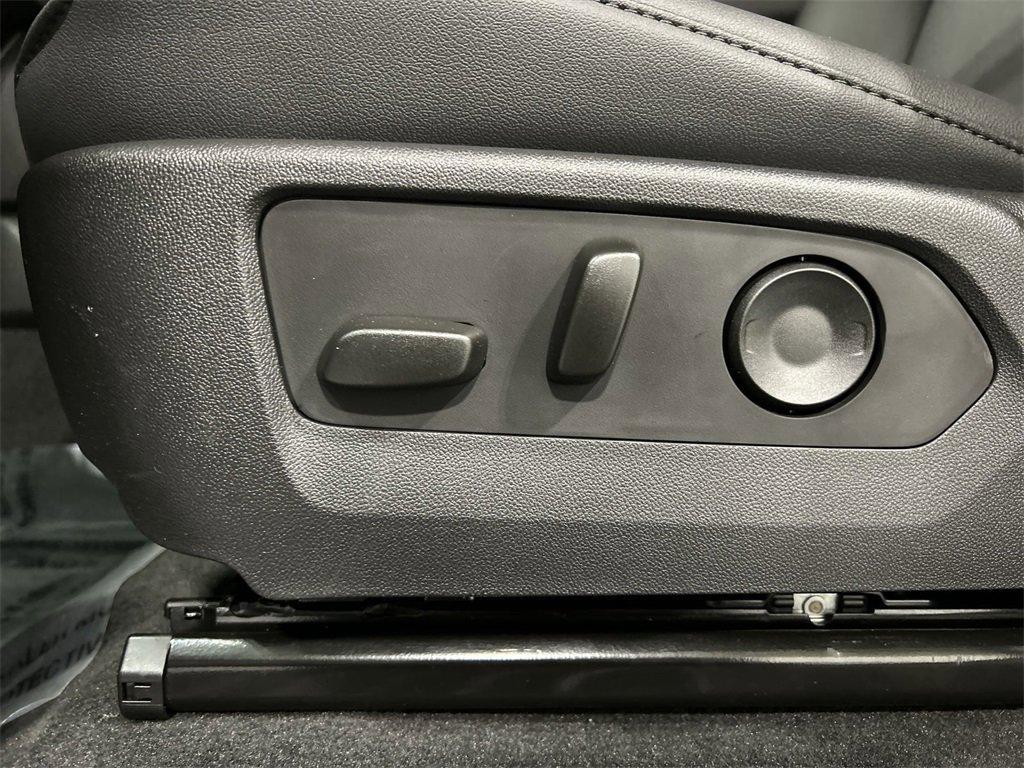 new 2025 Chevrolet Colorado car, priced at $42,020