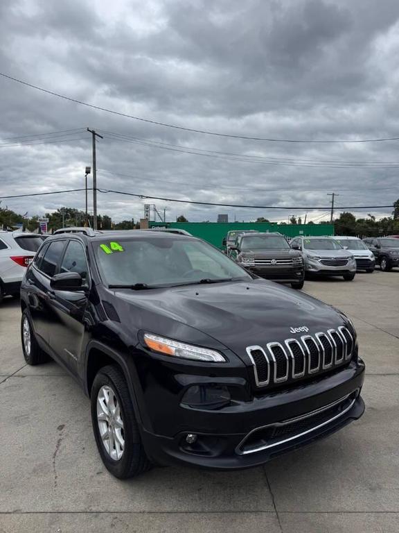 used 2014 Jeep Cherokee car, priced at $7,599