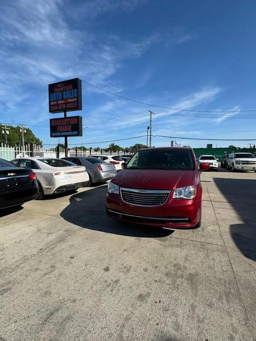 used 2014 Chrysler Town & Country car, priced at $8,499