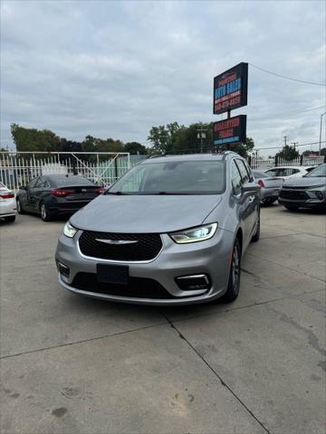 used 2021 Chrysler Pacifica car, priced at $13,899