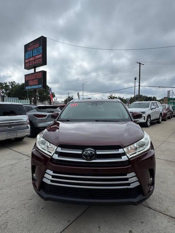 used 2019 Toyota Highlander car, priced at $19,999
