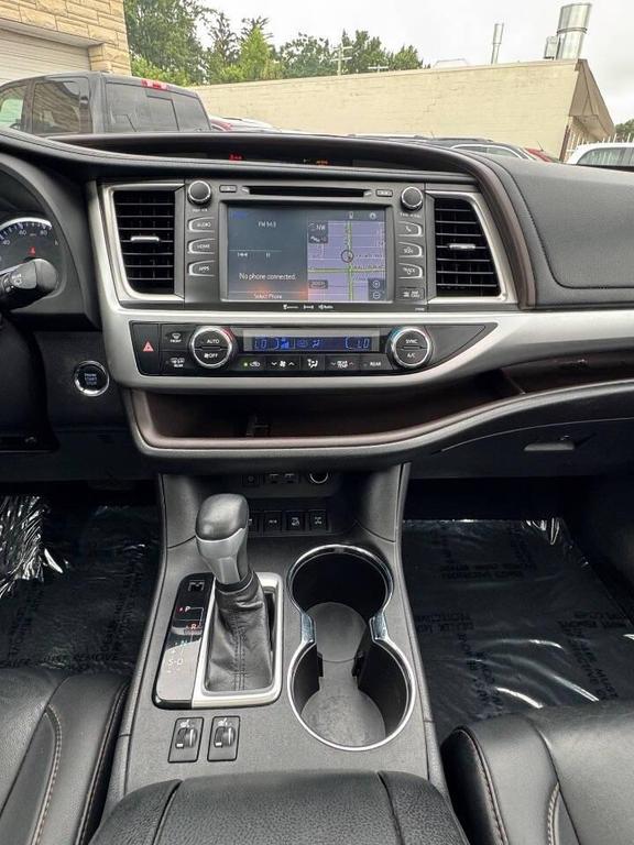 used 2019 Toyota Highlander car, priced at $19,999