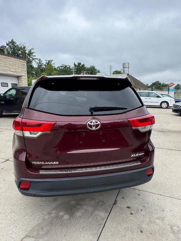 used 2019 Toyota Highlander car, priced at $19,999