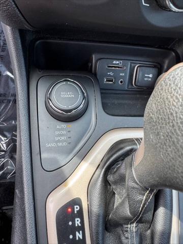used 2018 Jeep Cherokee car, priced at $12,899
