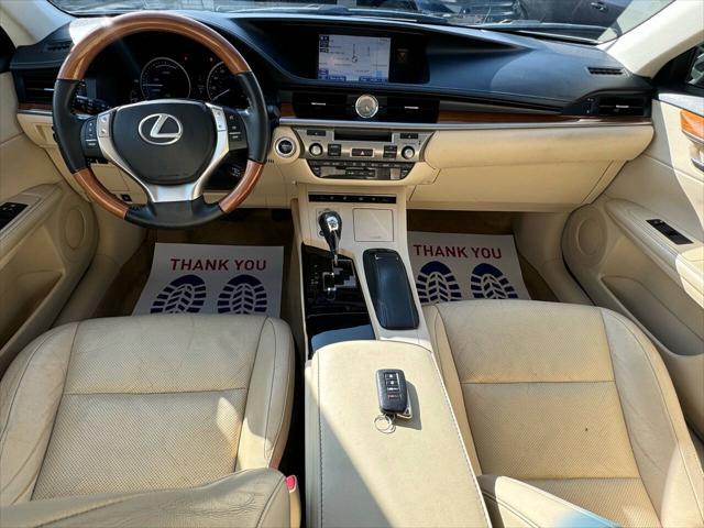 used 2014 Lexus ES 300h car, priced at $13,599