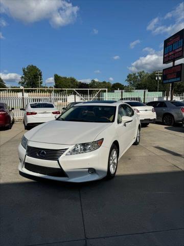 used 2014 Lexus ES 300h car, priced at $13,599