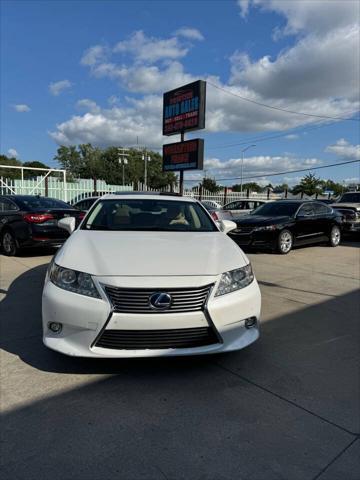 used 2014 Lexus ES 300h car, priced at $13,599