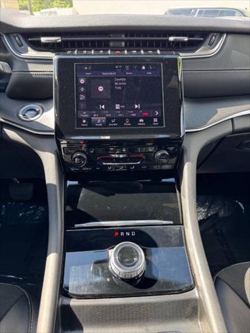 used 2024 Jeep Grand Cherokee car, priced at $31,899