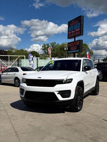 used 2024 Jeep Grand Cherokee car, priced at $31,899