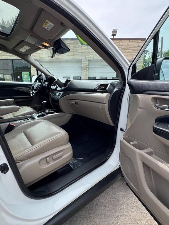 used 2020 Honda Pilot car, priced at $21,999
