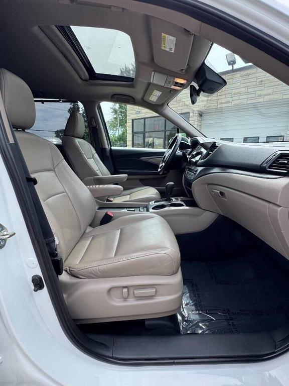 used 2020 Honda Pilot car, priced at $21,999