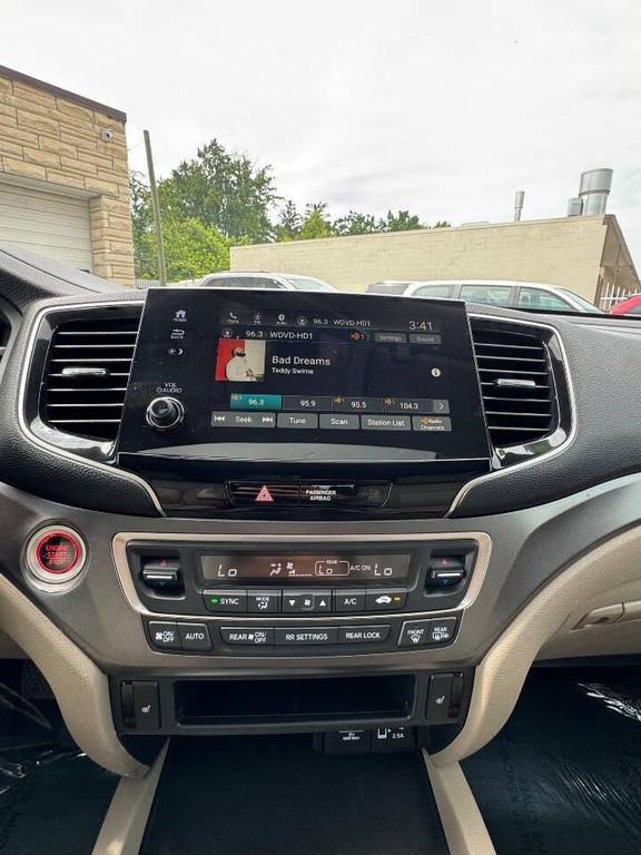 used 2020 Honda Pilot car, priced at $21,999