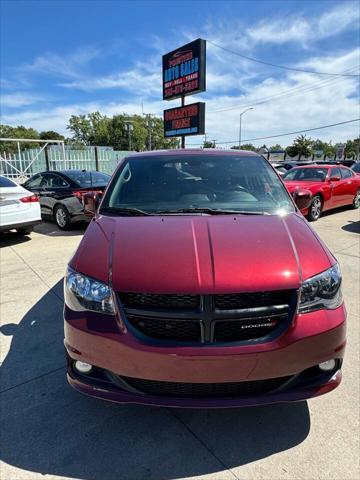 used 2019 Dodge Grand Caravan car, priced at $10,499