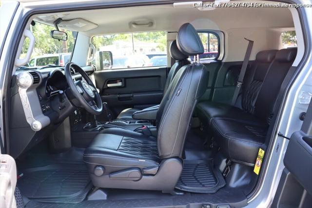 used 2007 Toyota FJ Cruiser car, priced at $20,998