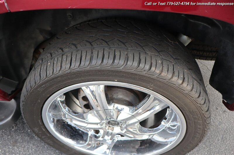 used 2005 GMC Yukon car, priced at $8,998
