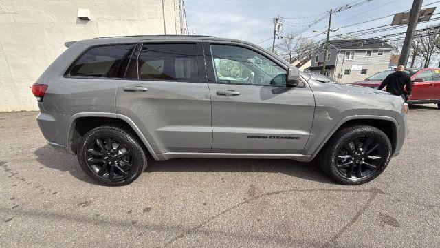 used 2020 Jeep Grand Cherokee car, priced at $19,999