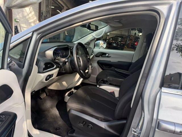 used 2021 Chrysler Pacifica car, priced at $14,799