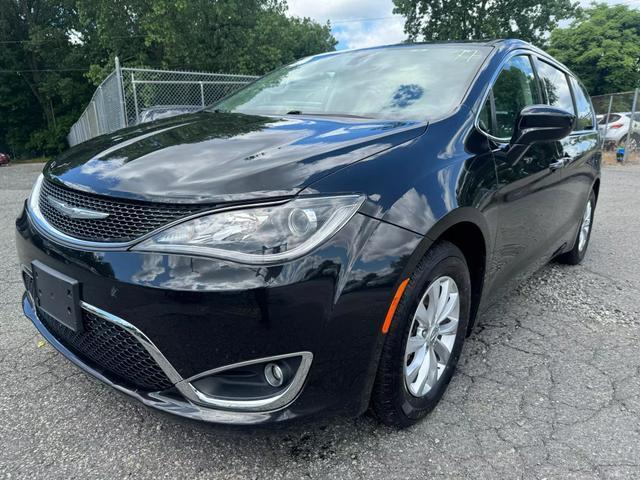 used 2018 Chrysler Pacifica car, priced at $17,299