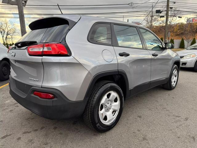 used 2014 Jeep Cherokee car, priced at $9,699