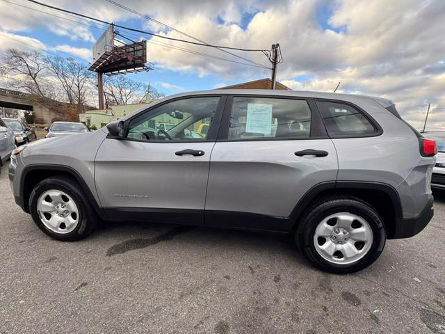 used 2014 Jeep Cherokee car, priced at $9,699