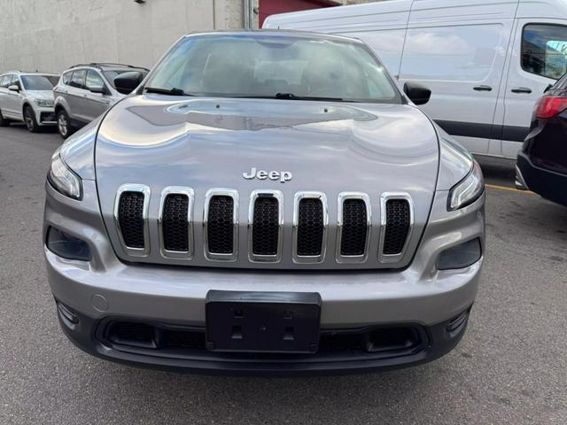 used 2014 Jeep Cherokee car, priced at $9,699