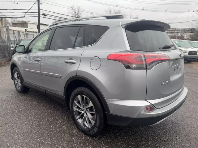 used 2018 Toyota RAV4 Hybrid car, priced at $21,499