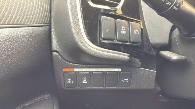 used 2020 Mitsubishi Outlander car, priced at $13,999