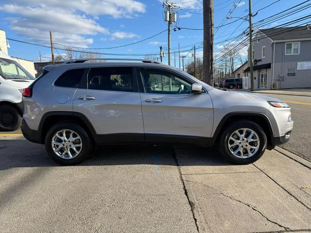 used 2018 Jeep Cherokee car, priced at $14,499