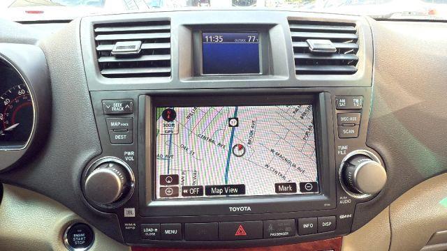 used 2010 Toyota Highlander car, priced at $9,999