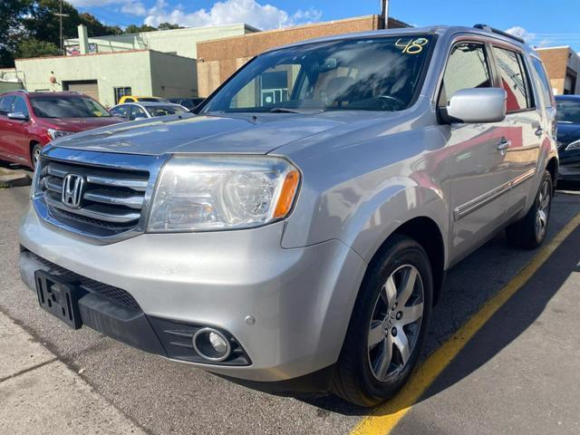 used 2014 Honda Pilot car, priced at $11,999