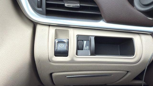 used 2013 Cadillac XTS car, priced at $5,999